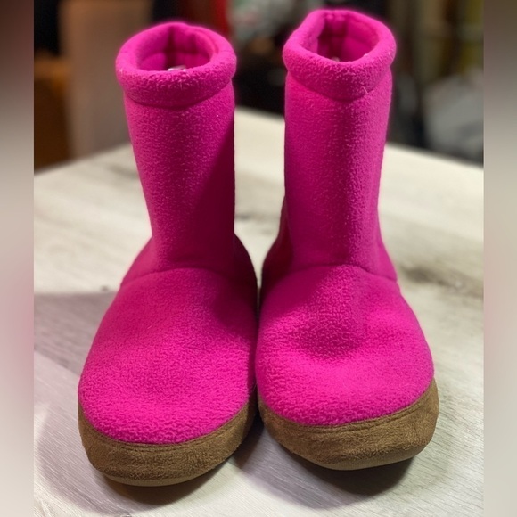 Lands End Kids Pink Fleece Slipper Booties, Size 5 - Picture 1 of 10